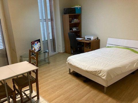 Appartement - 120 m² - 6 pièces