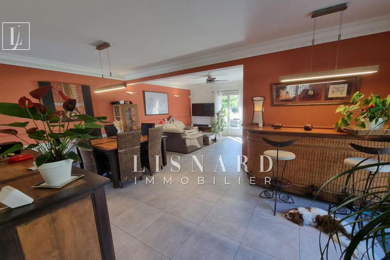 Maison - 105 m² - 4 pièces