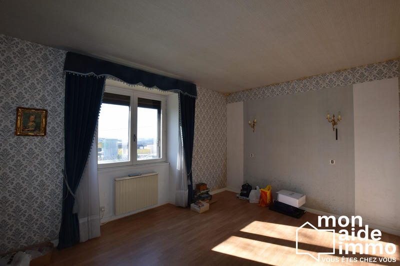 Maison traditionnelle - 240 m² - 9 pièces