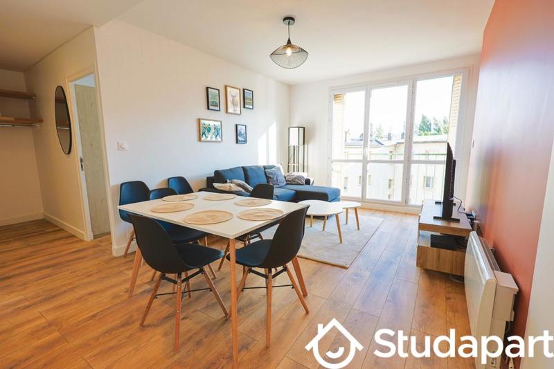 Chambre - 9 m² - 1 pièce