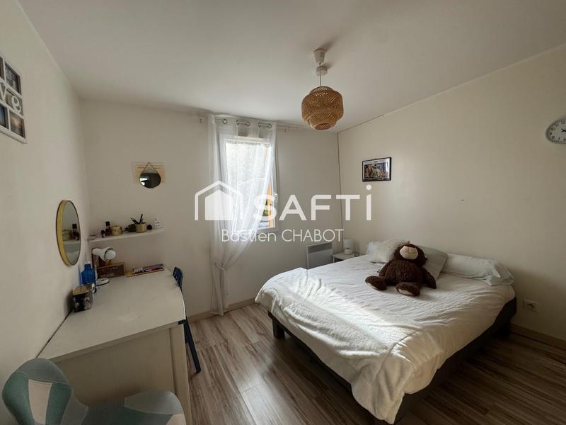 Maison - 99 m² - 6 pièces