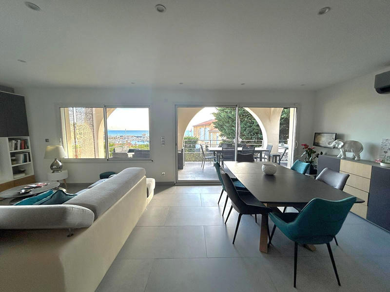 Maison - 108 m² - 4 pièces