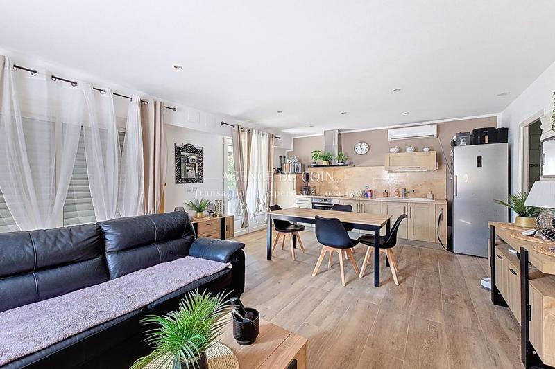 Maison contemporaine - 163 m² - 4 pièces