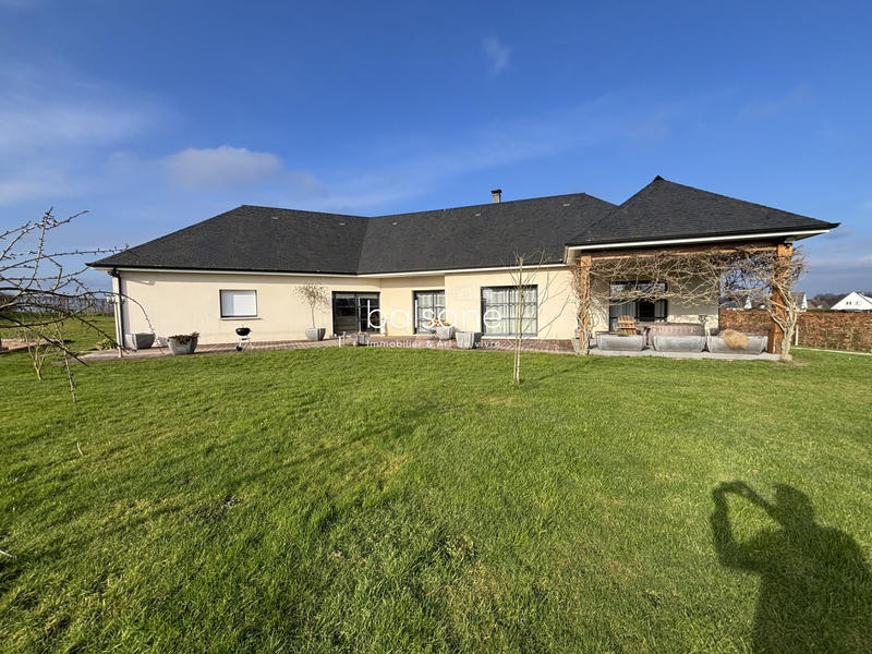 Maison - 190 m² - 6 pièces