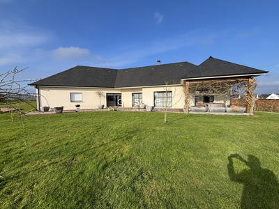 Maison - 190 m² - 6 pièces