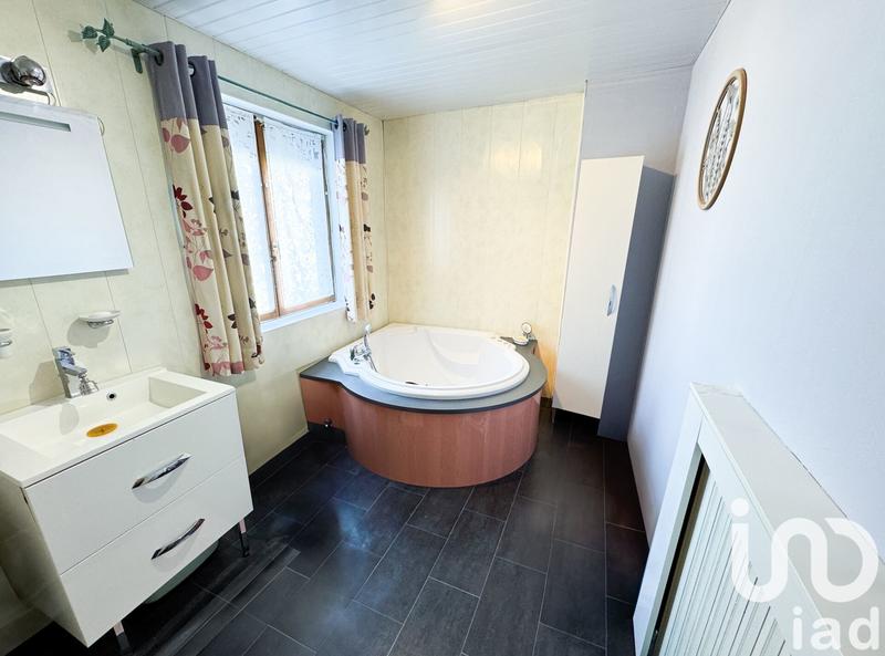 Maison - 102 m² - 5 pièces