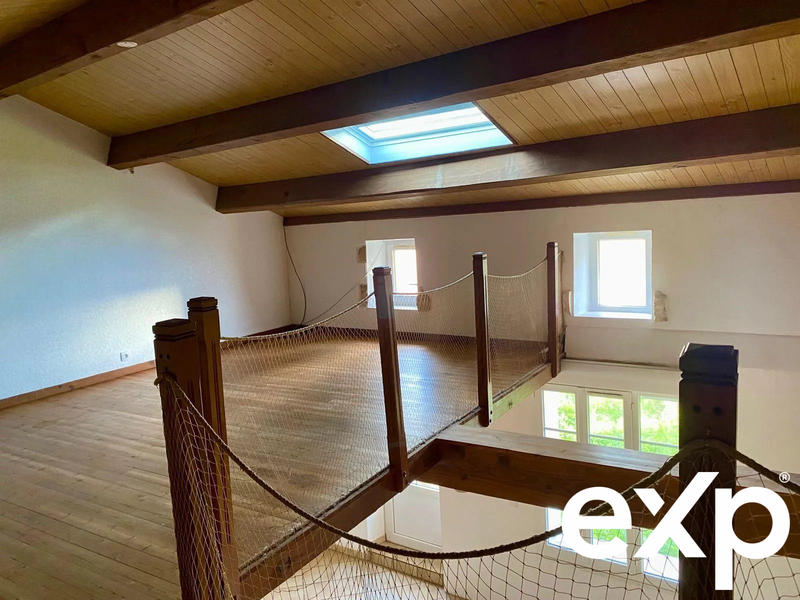 Maison traditionnelle - 134 m² - 4 pièces