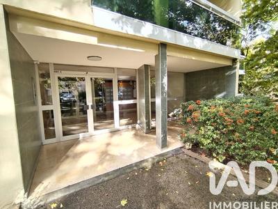 Appartement - 92 m² - 4 pièces