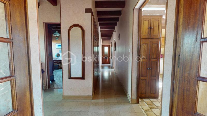 Maison - 188 m² - 8 pièces