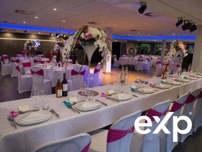 Fonds de commerce - 1 234 m²