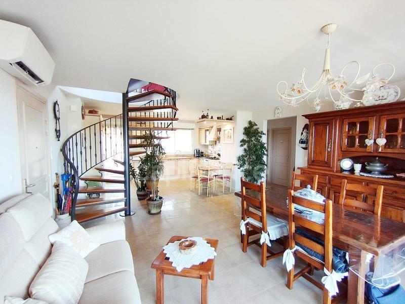 Appartement - 150 m² - 5 pièces