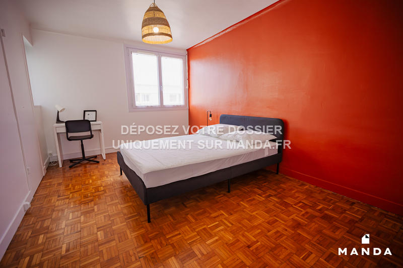 Chambre - 12 m² - 4 pièces