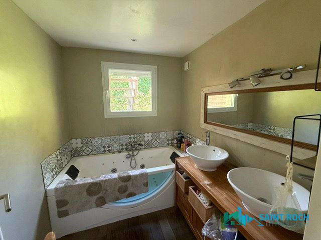 Maison - 190 m² - 6 pièces