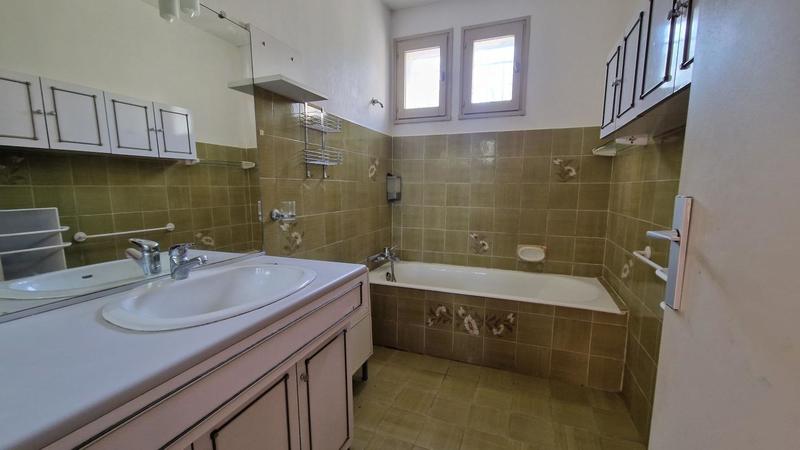 Maison - 138 m² - 5 pièces