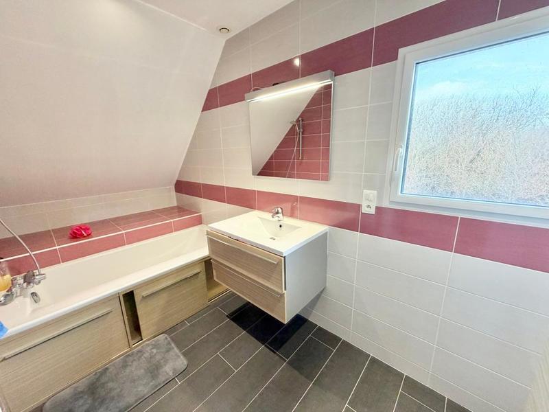 Maison - 146 m² - 5 pièces