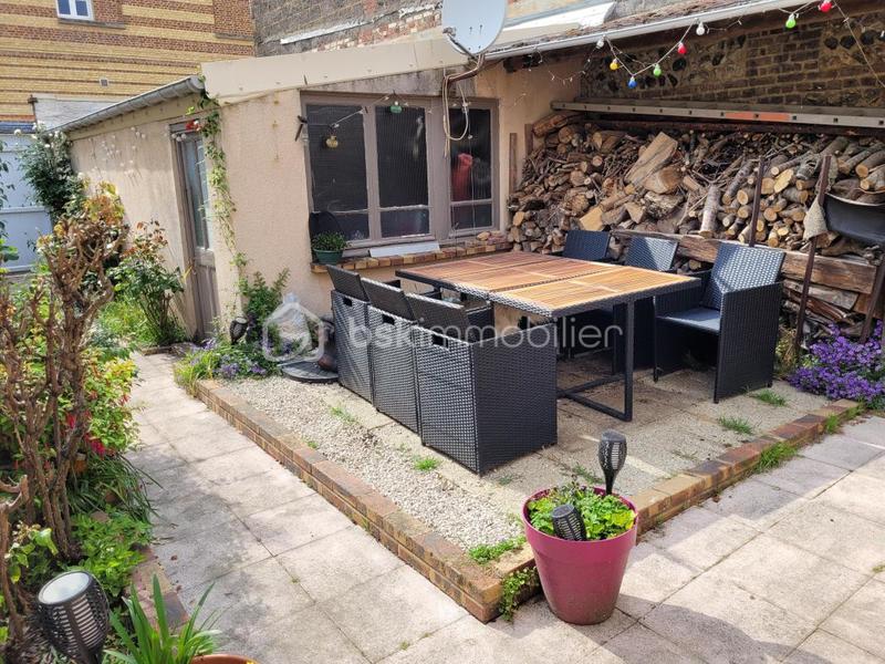 Maison - 96 m² - 4 pièces