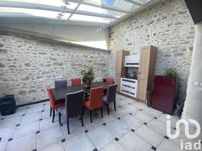Maison - 210 m² - 8 pièces