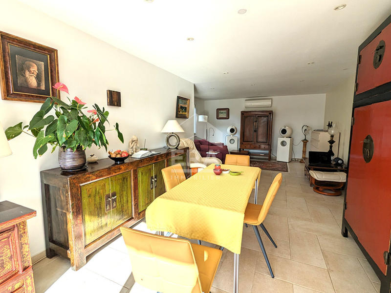 Maison - 233 m² - 10 pièces
