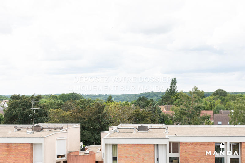 Chambre - 10 m² - 5 pièces