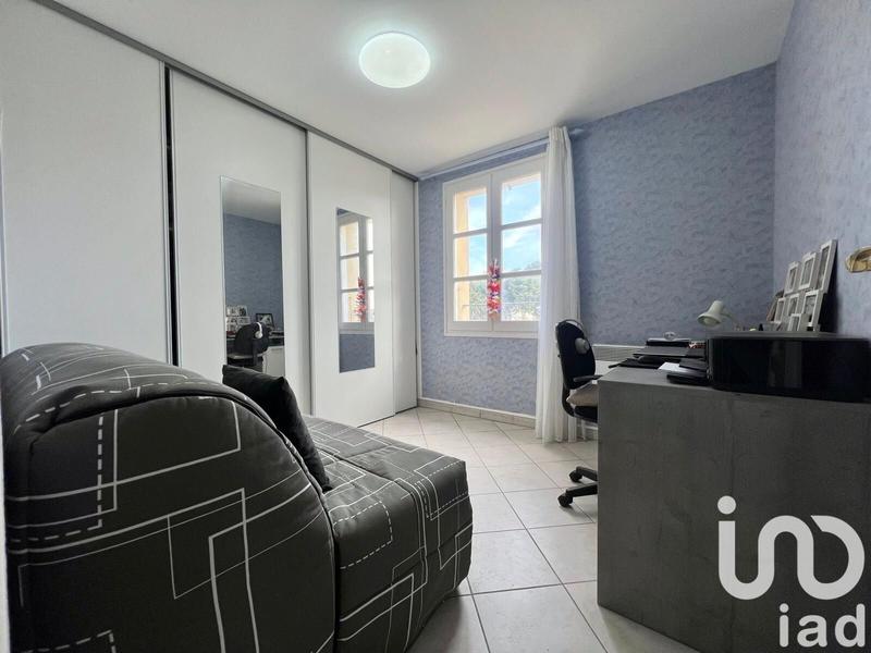 Maison - 205 m² - 9 pièces