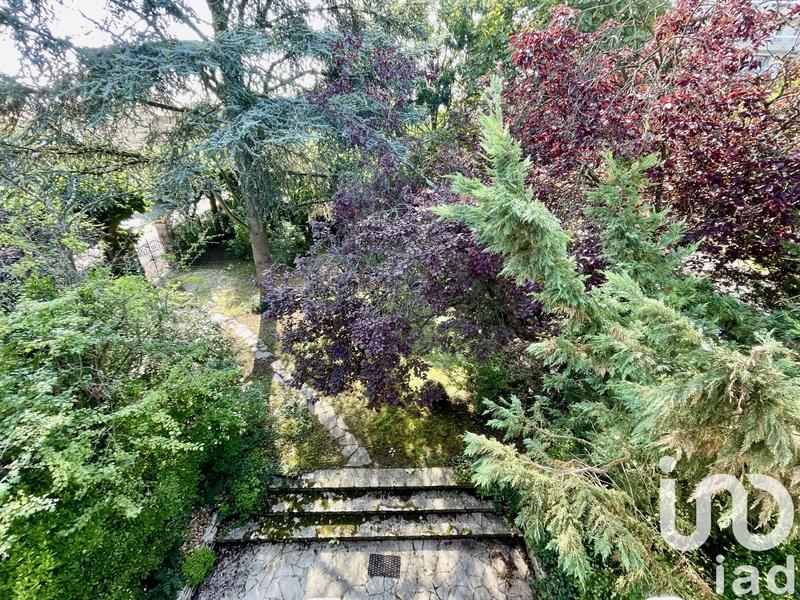 Maison - 205 m² - 9 pièces