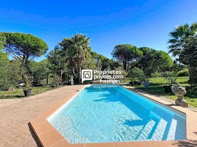 Maison - 185 m² - 5 pièces