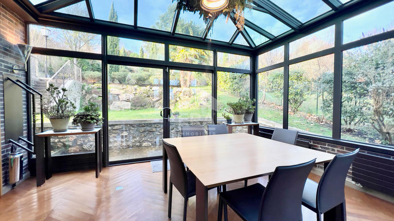 Maison - 167 m² - 6 pièces