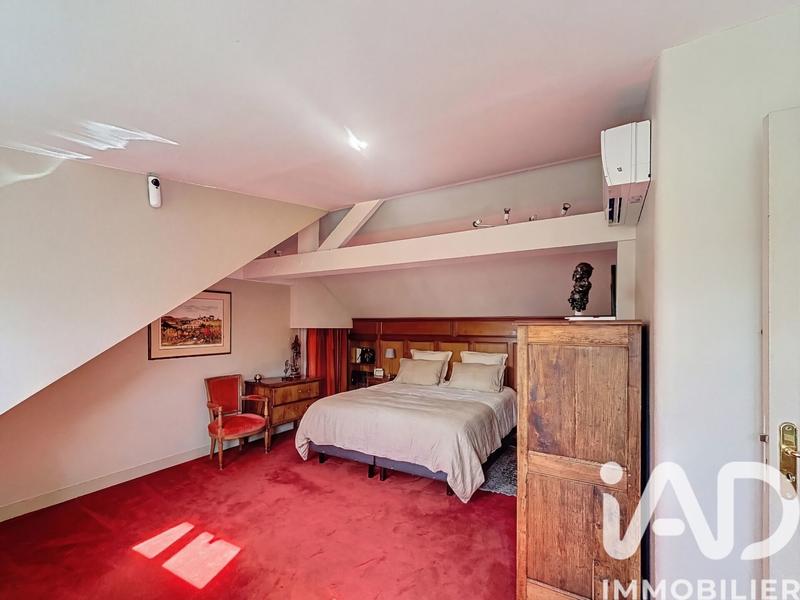 Maison - 200 m² - 6 pièces