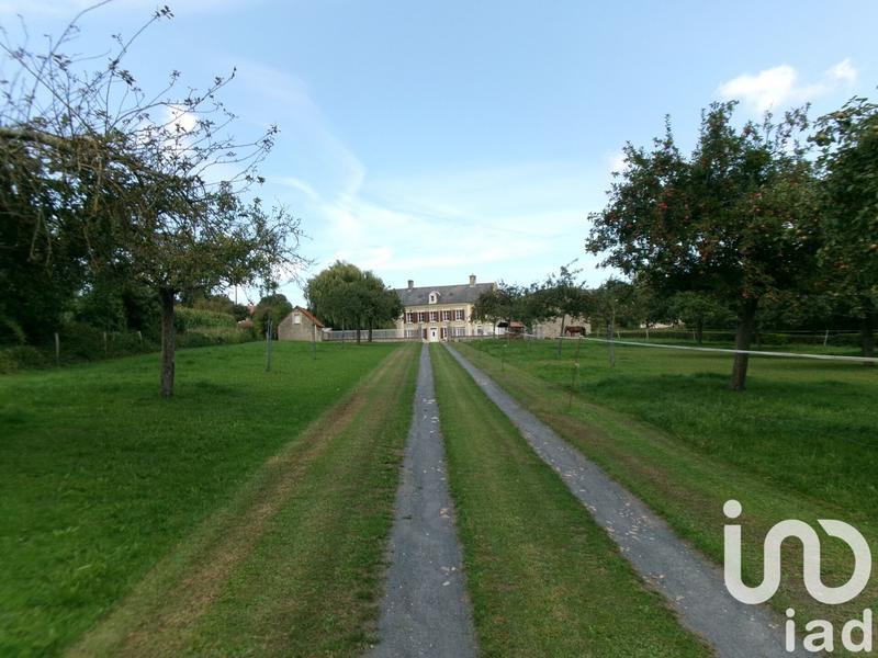 Maison - 137 m² - 9 pièces