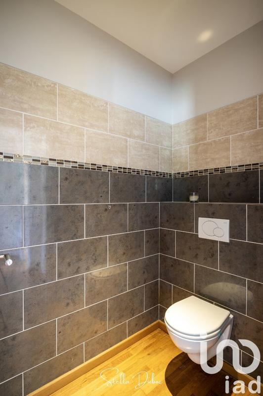 Maison - 185 m² - 6 pièces