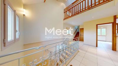 Maison - 220 m² - 6 pièces