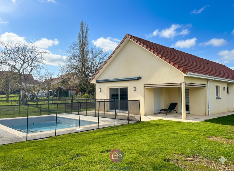 Maison - 105 m² - 5 pièces