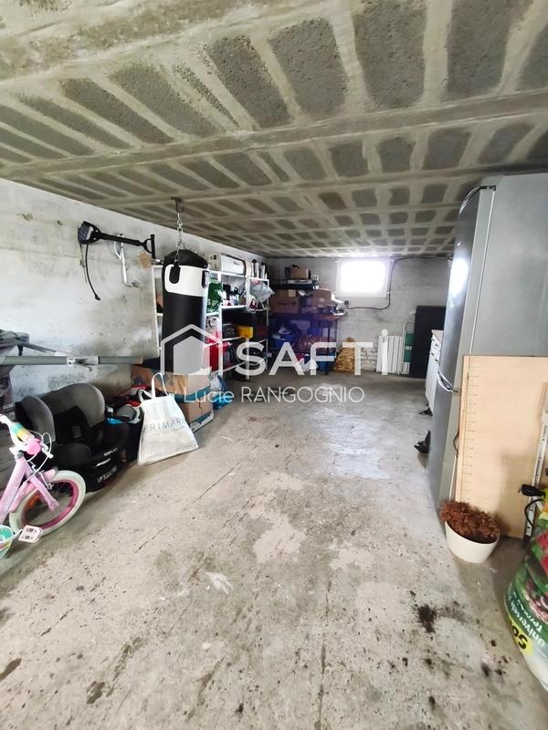 Maison - 93 m² - 5 pièces