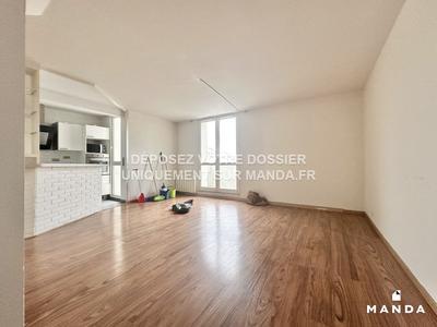 Appartement - 65 m² - 3 pièces