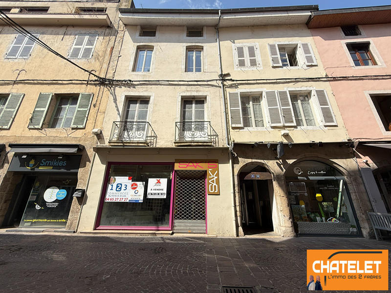 Appartement - 81 m² - 4 pièces