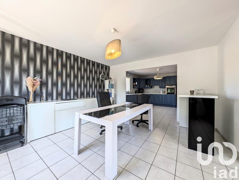 Maison - 145 m² - 9 pièces