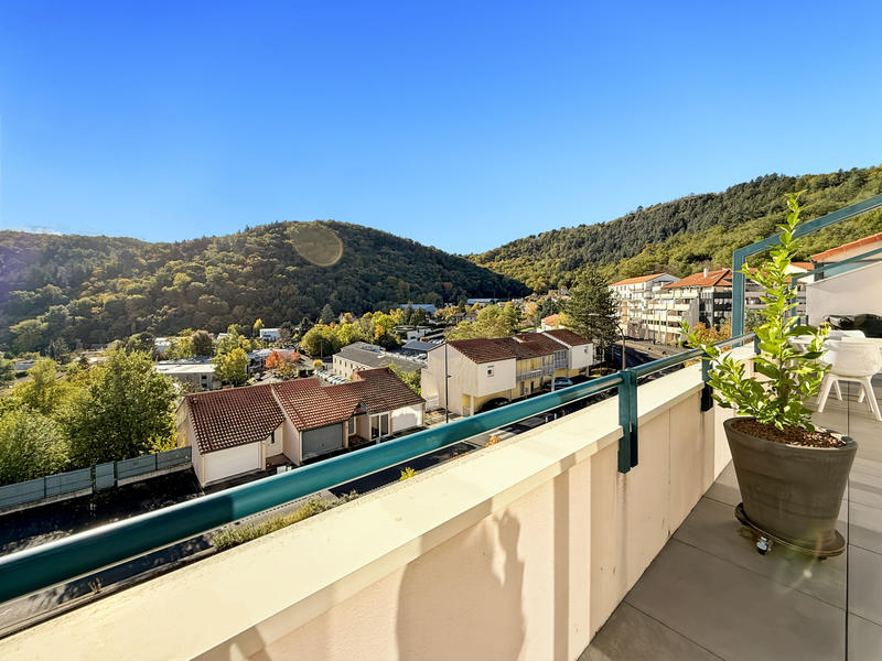 Appartement - 98 m² - 3 pièces