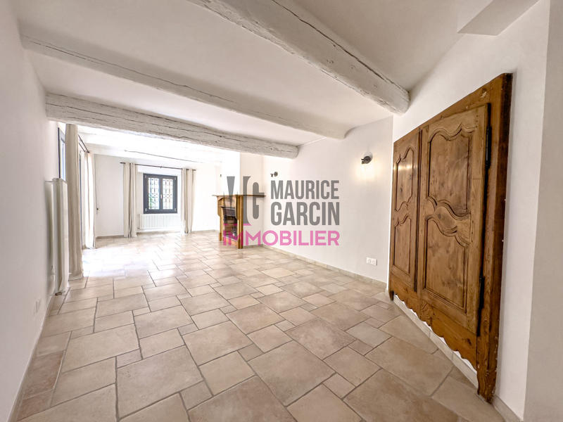 Maison - 220 m² - 9 pièces