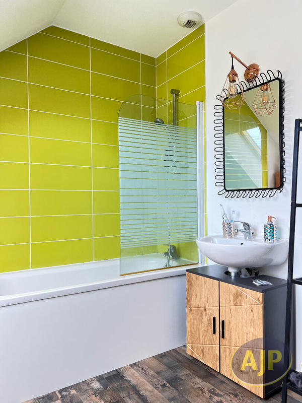 Maison - 102 m² - 5 pièces