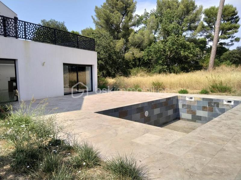 Villa - 169 m² - 6 pièces