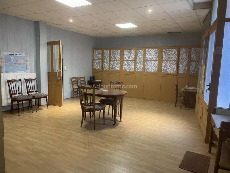 Maison - 220 m² - 12 pièces