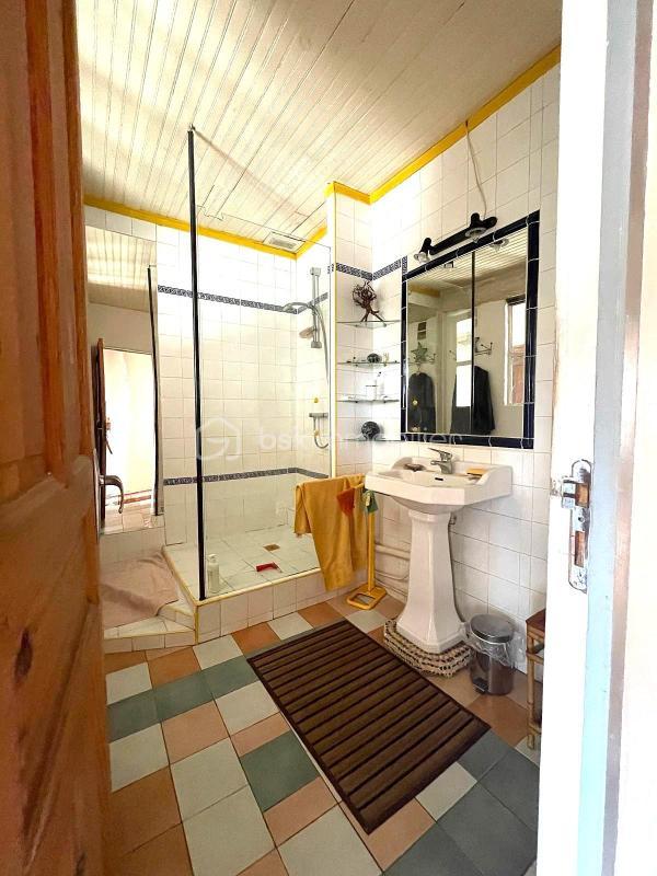 Maison de ville - 250 m² - 7 pièces