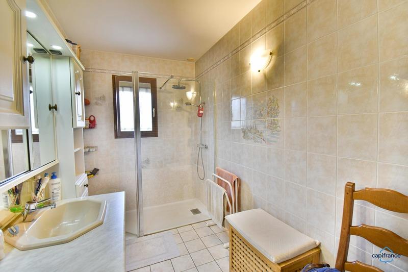 Maison - 103 m² - 4 pièces