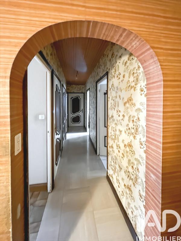 Maison - 145 m² - 7 pièces