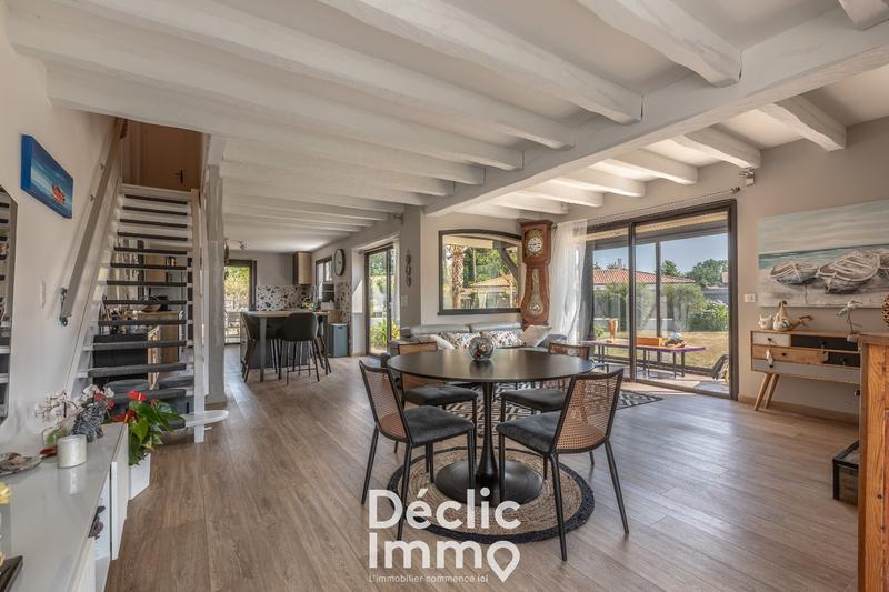 Maison - 140 m² - 7 pièces