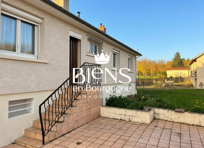Maison - 85 m² - 5 pièces
