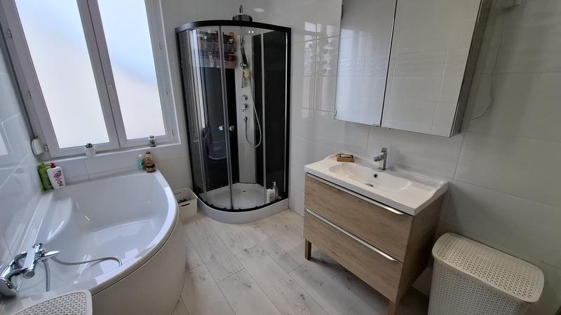 Maison - 175 m² - 6 pièces