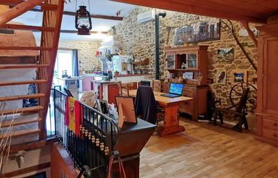 Maison en pierre - 140 m² - 6 pièces