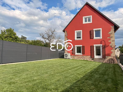 Maison - 105 m² - 5 pièces