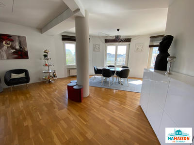 Appartement - 187 m² - 8 pièces